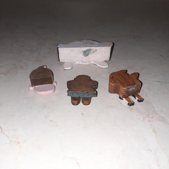 Miniature Wood Trinkets Farm Scene Figurines Cow Pig Shelf Sitters - Picture 7 of 10